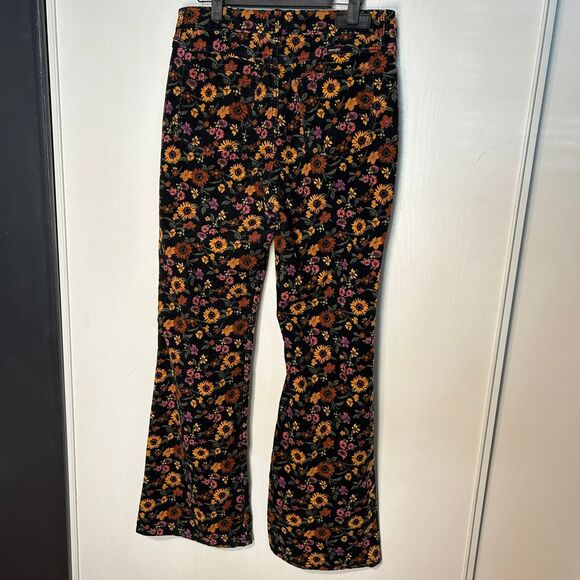 Wrangler high-rise fierce flare floral corduroy pants Size - Picture 10 of 14